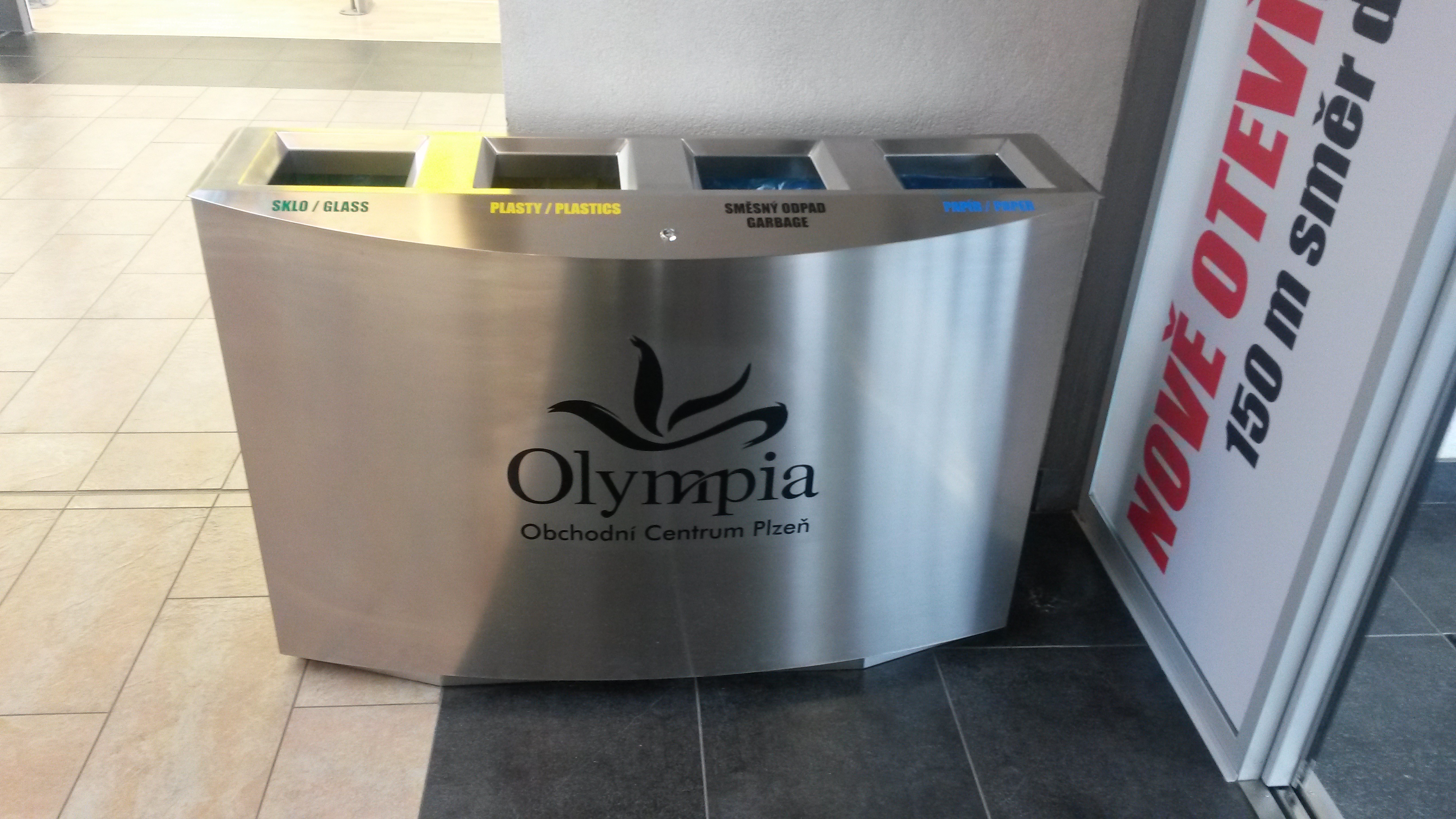 Odpadkový koš na tříděný odpad - OC Olympia Plzeň